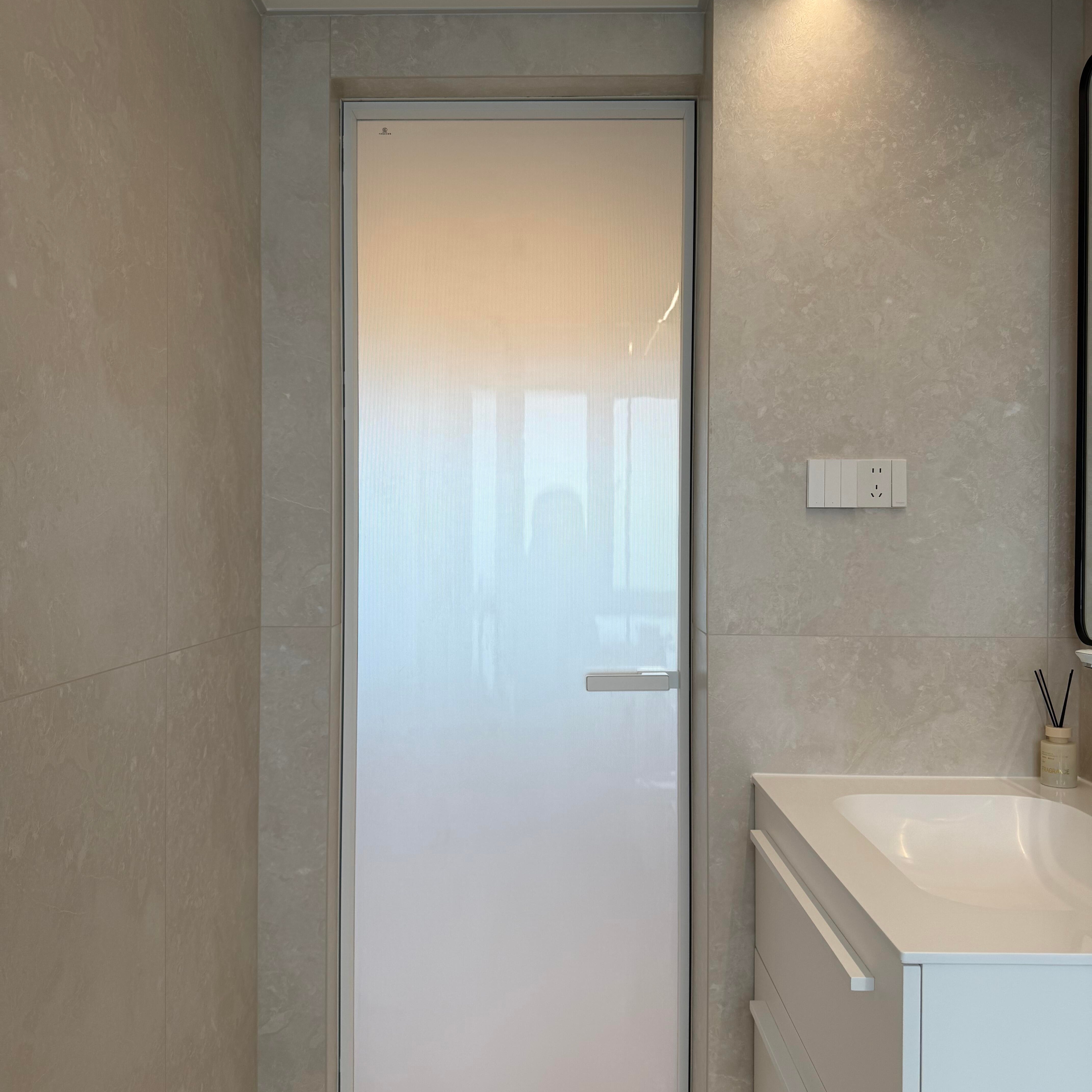 Slim Frame White Aluminum Hinged Door Minimalist Interior Swing Door Soundproof Waterproof for Kitchen Bathroom Bedroom
