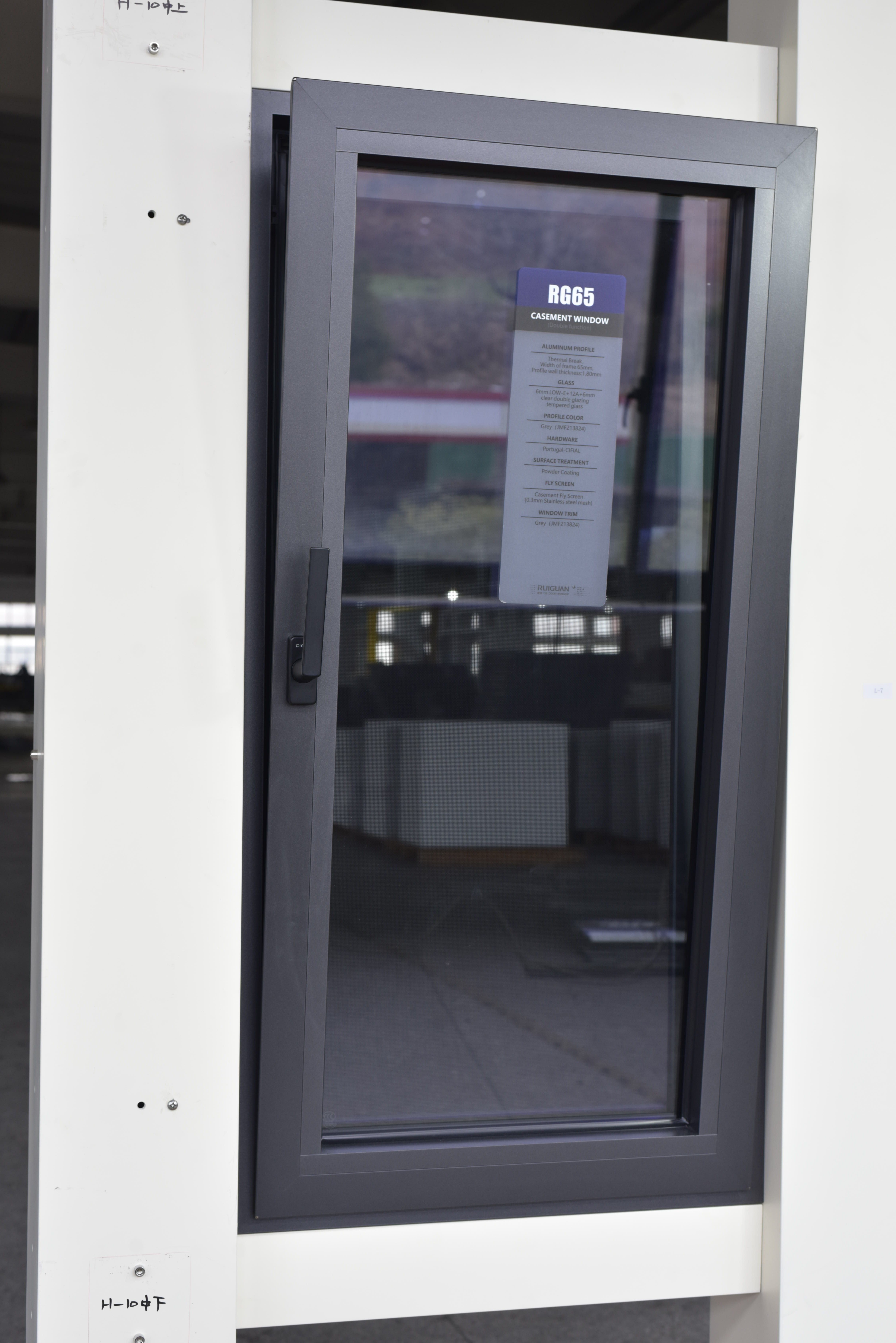 RG65 Customized Double Glazed Thermal Break Aluminum Casement Window Energy Efficient Factory Direct