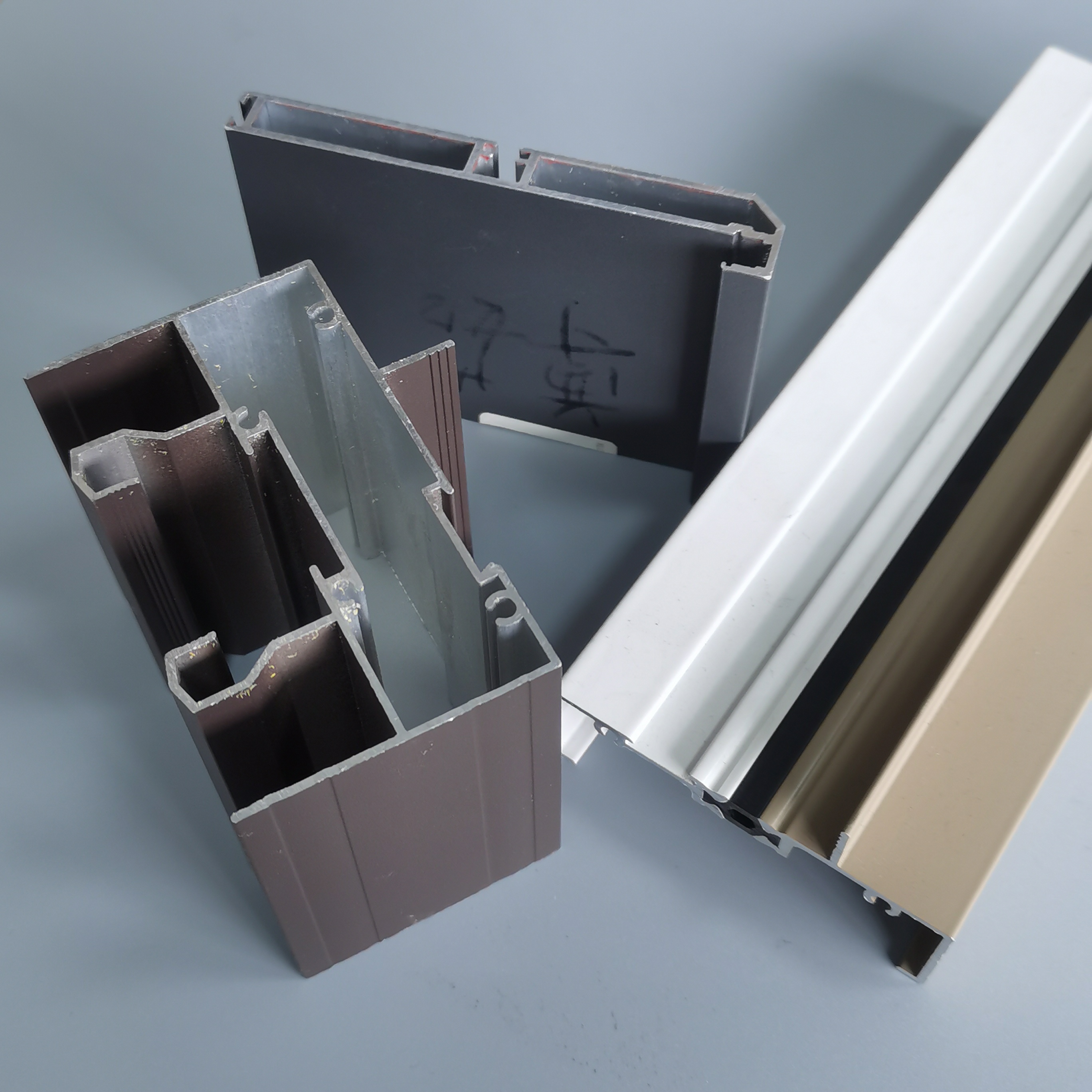 Custom Anodised 6063 Aluminium Extrusion Profiles EU Standard Aluminium Alloy Sections for Building Window and Door Frames