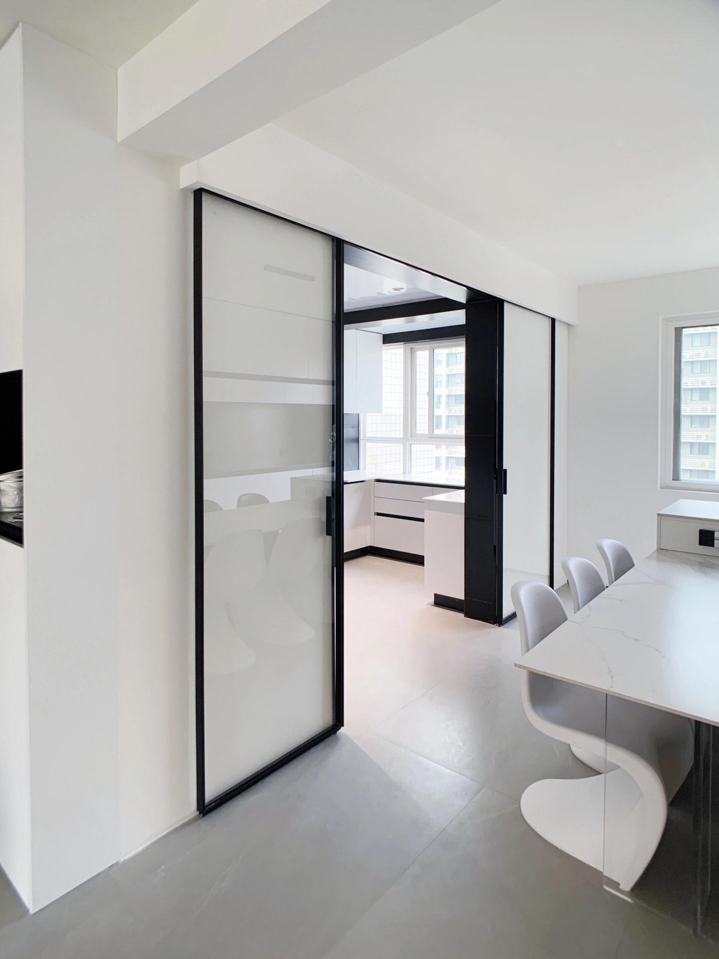 Modern Minimalist Overhead Glass Sliding Door Interior Trackless Partition For Bedroom Kitchen Bathroom Hotel Villa Water