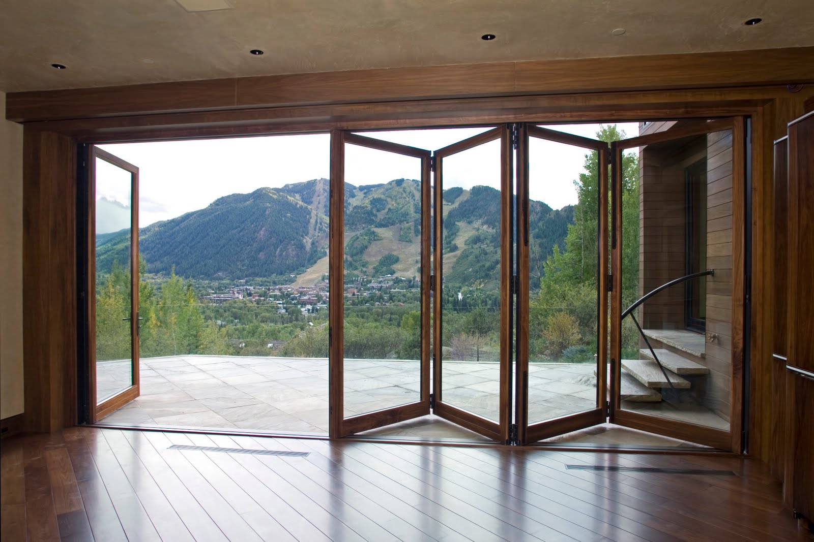 Low Price Thermal Break Double Tempered Glass Aluminium Arch Folding Patio Doors