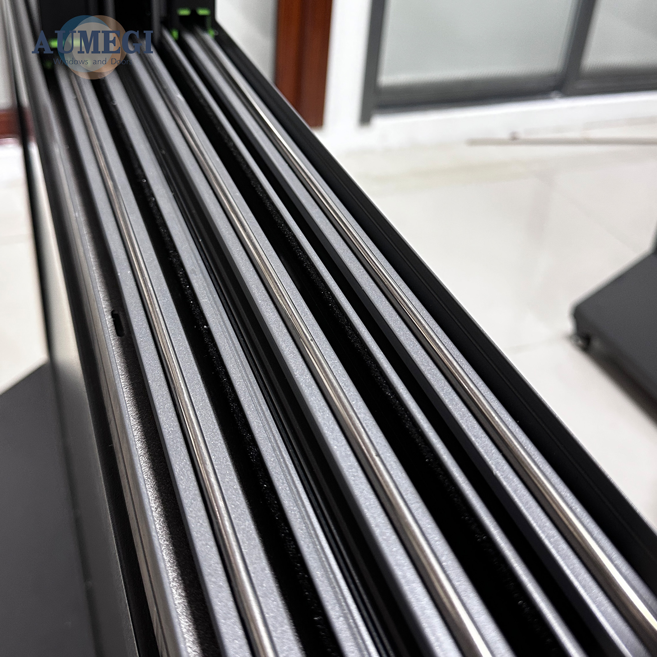 Aumegi Wall Thickness 1.4MM Aluminum Automatic Sliding Window Small Sliding Windows