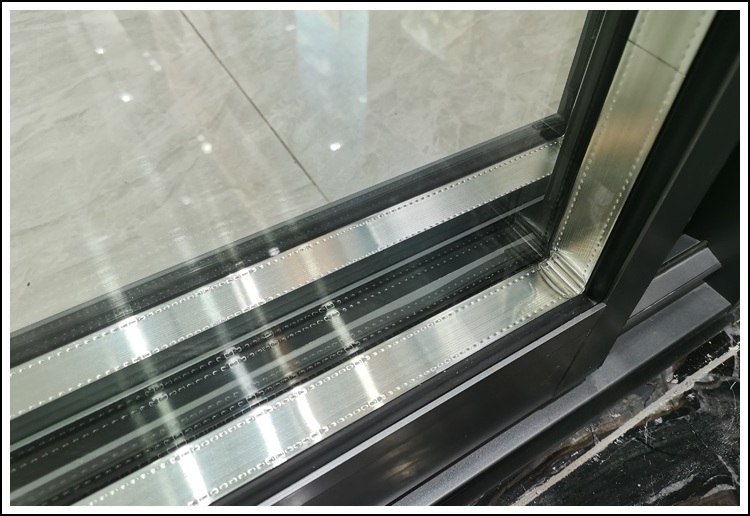 Soundproof Glass Demonstration