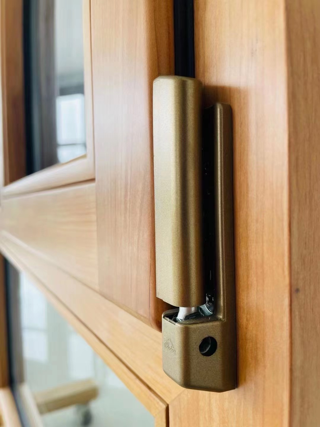 Window corner profile structure