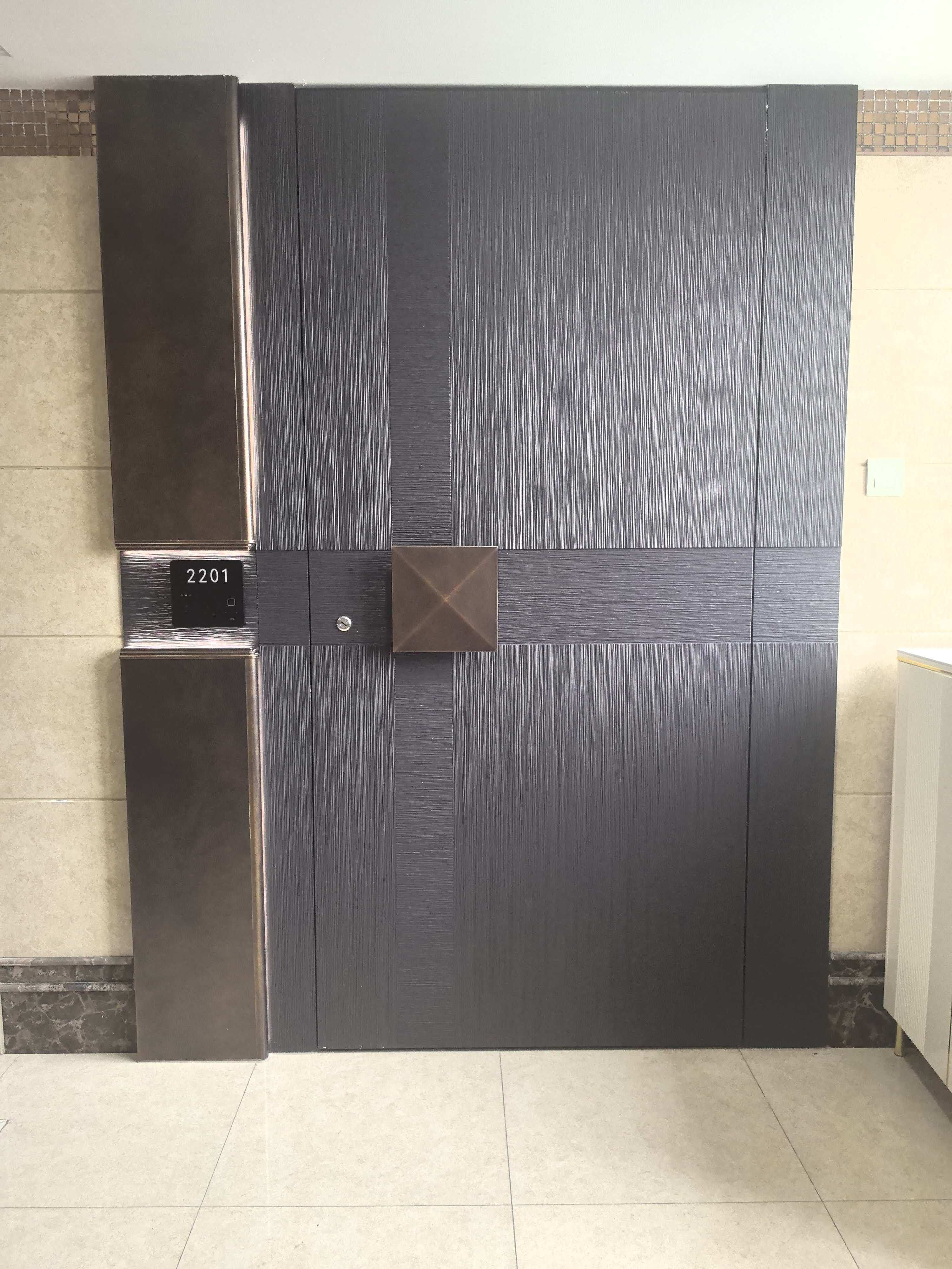 2026 New Aluminum Metal Front Door with Large Tempered Glass for Modern Residential Use