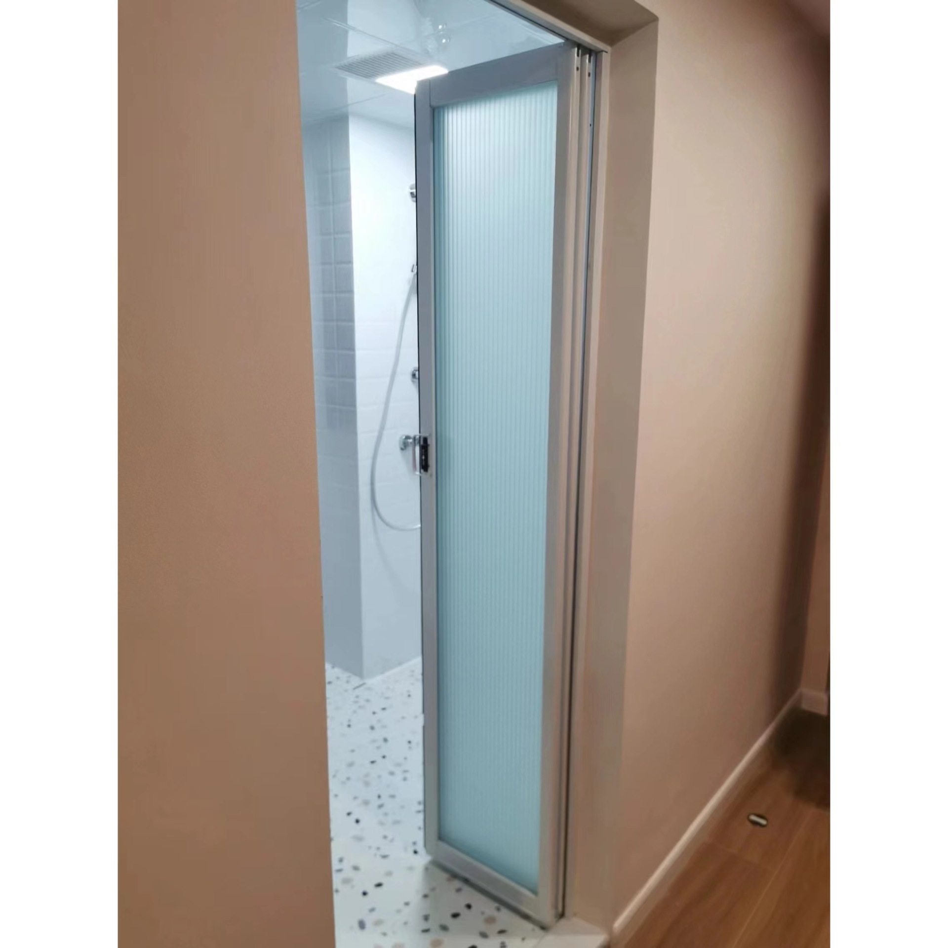 Small Foldable Minimalist Aluminum Alloy Frameless Glass Waterproof Shower Door Honeycomb-style Design Foshan-made 2016 Bathroom