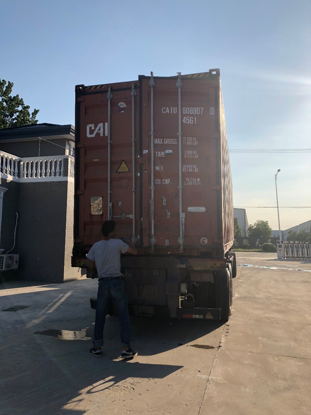 Container securing system