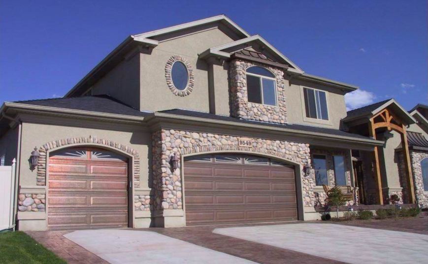 Garage Door Display