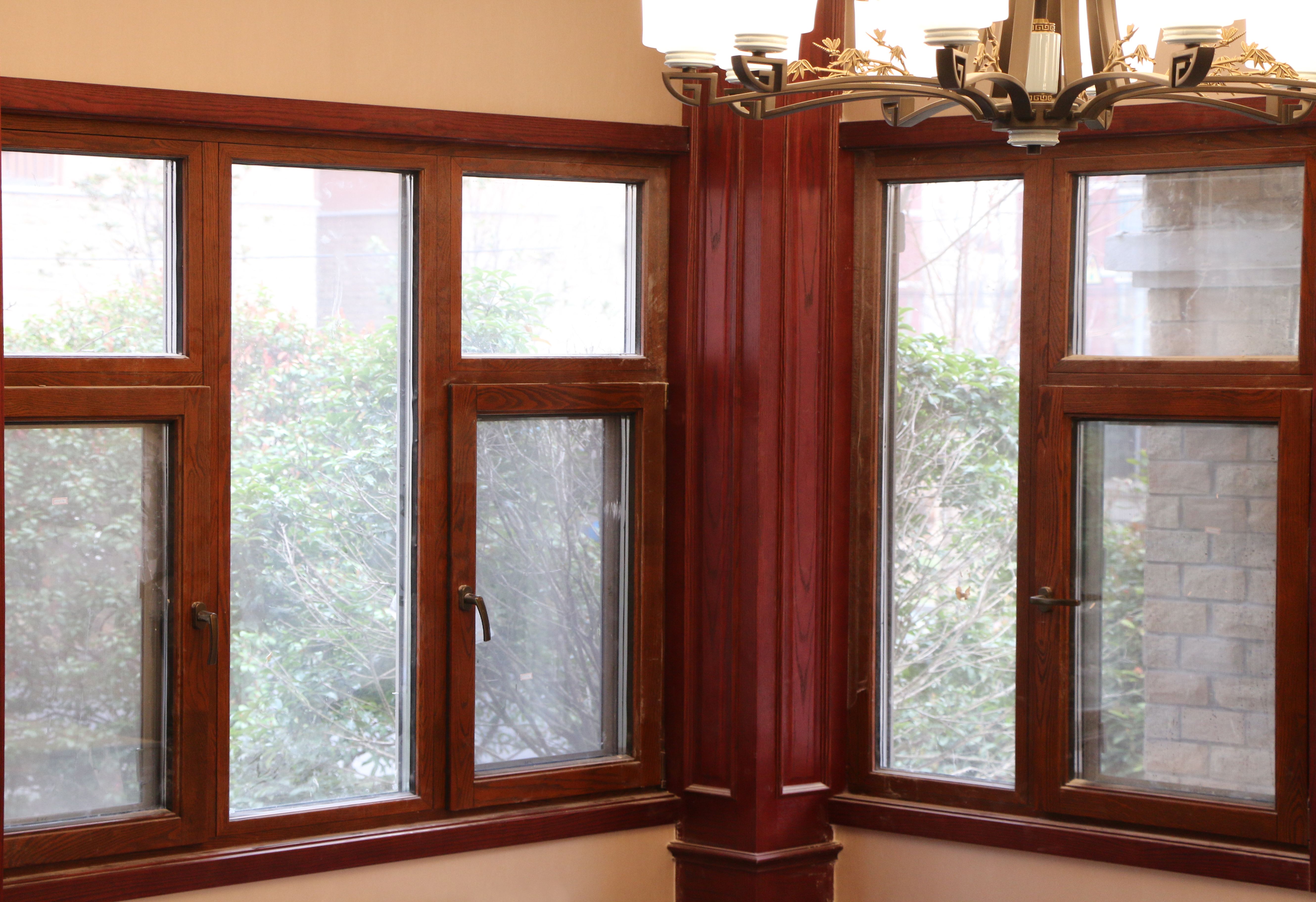 Aluminum-clad wood window overview