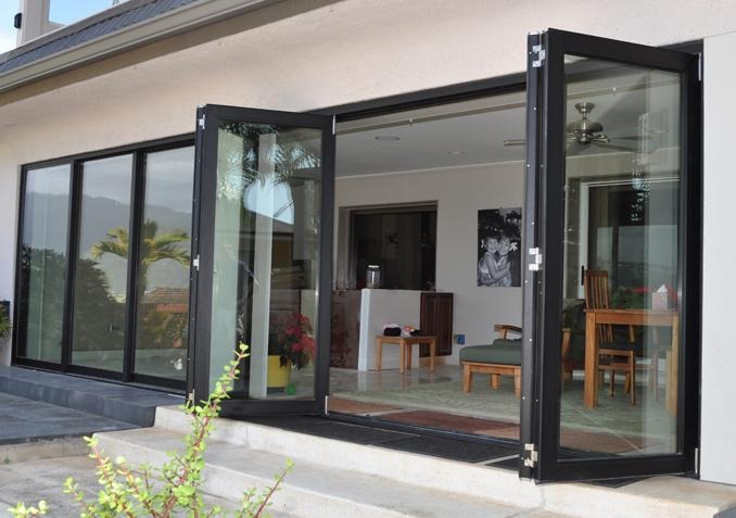 Aluminium Doors and Windows Luxury Insulated Tempered Glass Aluminum Profile Patio Sliding Folding Door